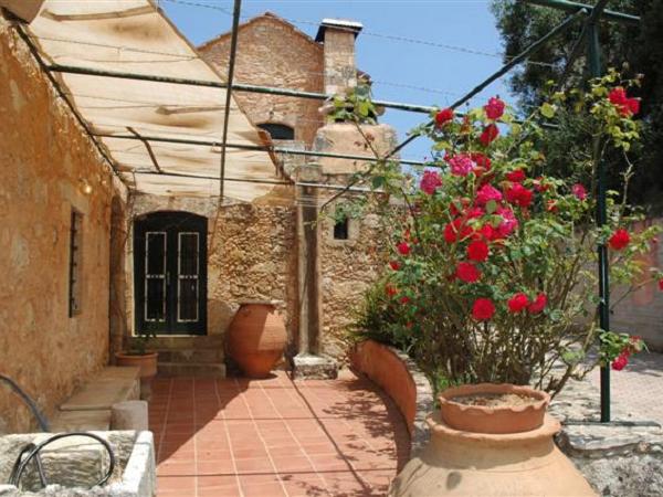 real estate crete