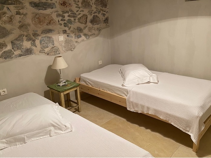 bedroom2.jpg